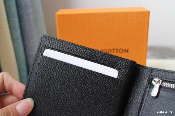 WIS WALLET AMERIGO LOUIS VUITTON 1224